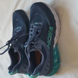 HOKA One One, W Arahi 2, size 8, blue/green/white